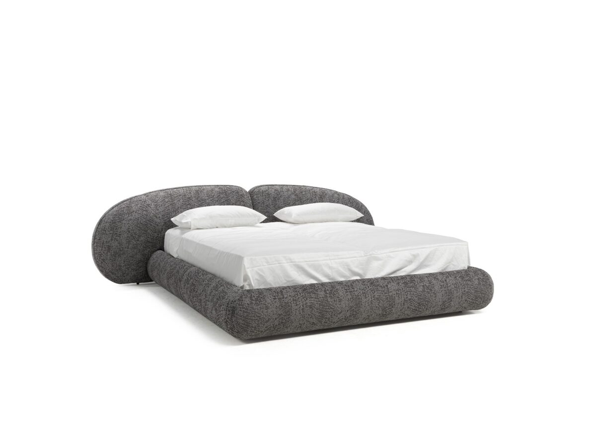 Modern Italian Memoria sophisticated fabric bed by Natuzzi, high-end luxury inviting bedroom piece for Birmingham, Michigan.