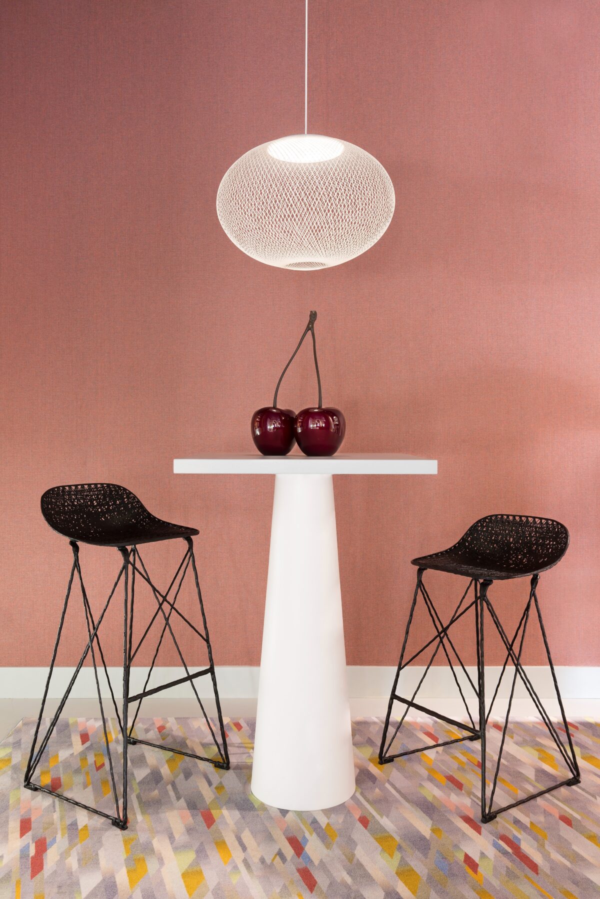 Container Bar Table Classic by Moooi, combining minimalist design with functional stability, embodying Moooi’s “unexpected beauty” philosophy.