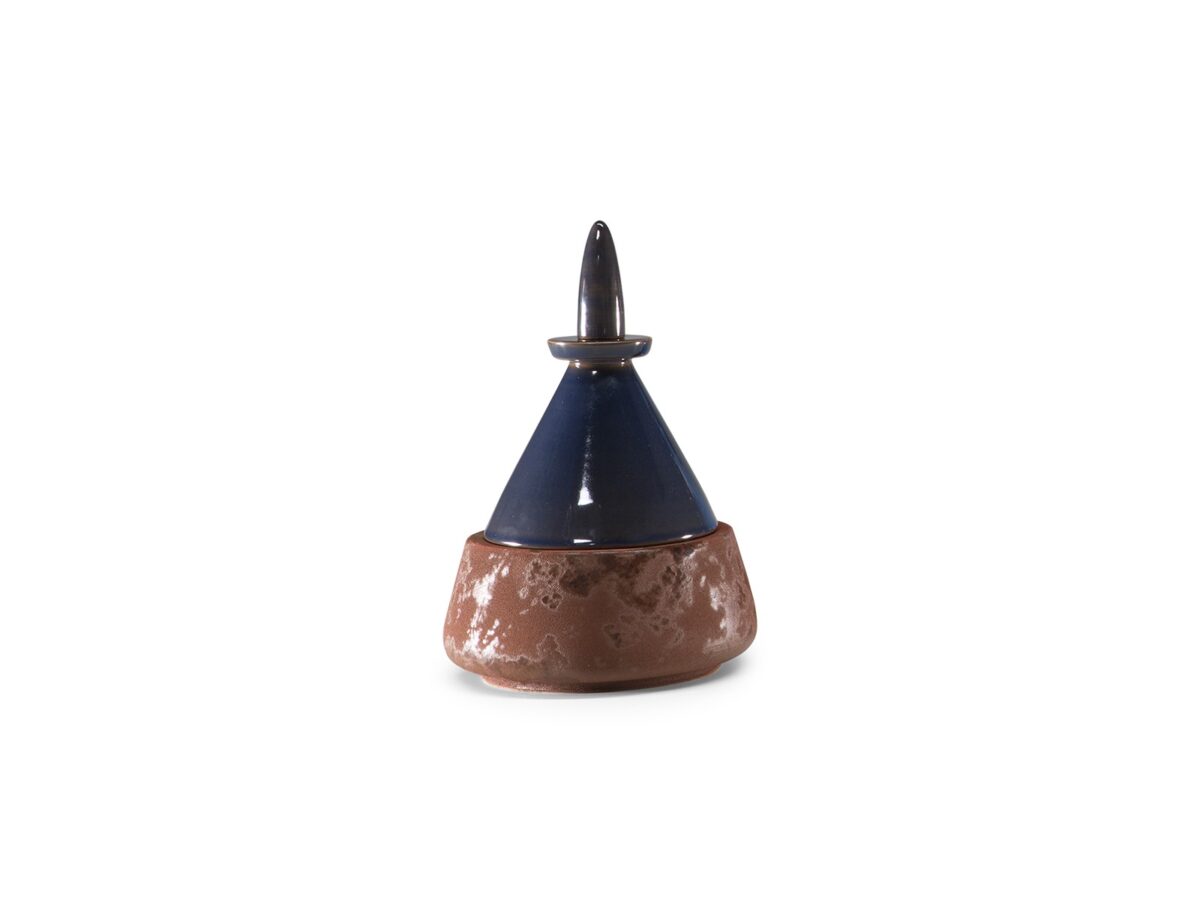 Modern Trullini Scents Home Fragrance by Natuzzi Italia, high-end Italian aromatic decor for Royal Oak, Michigan.