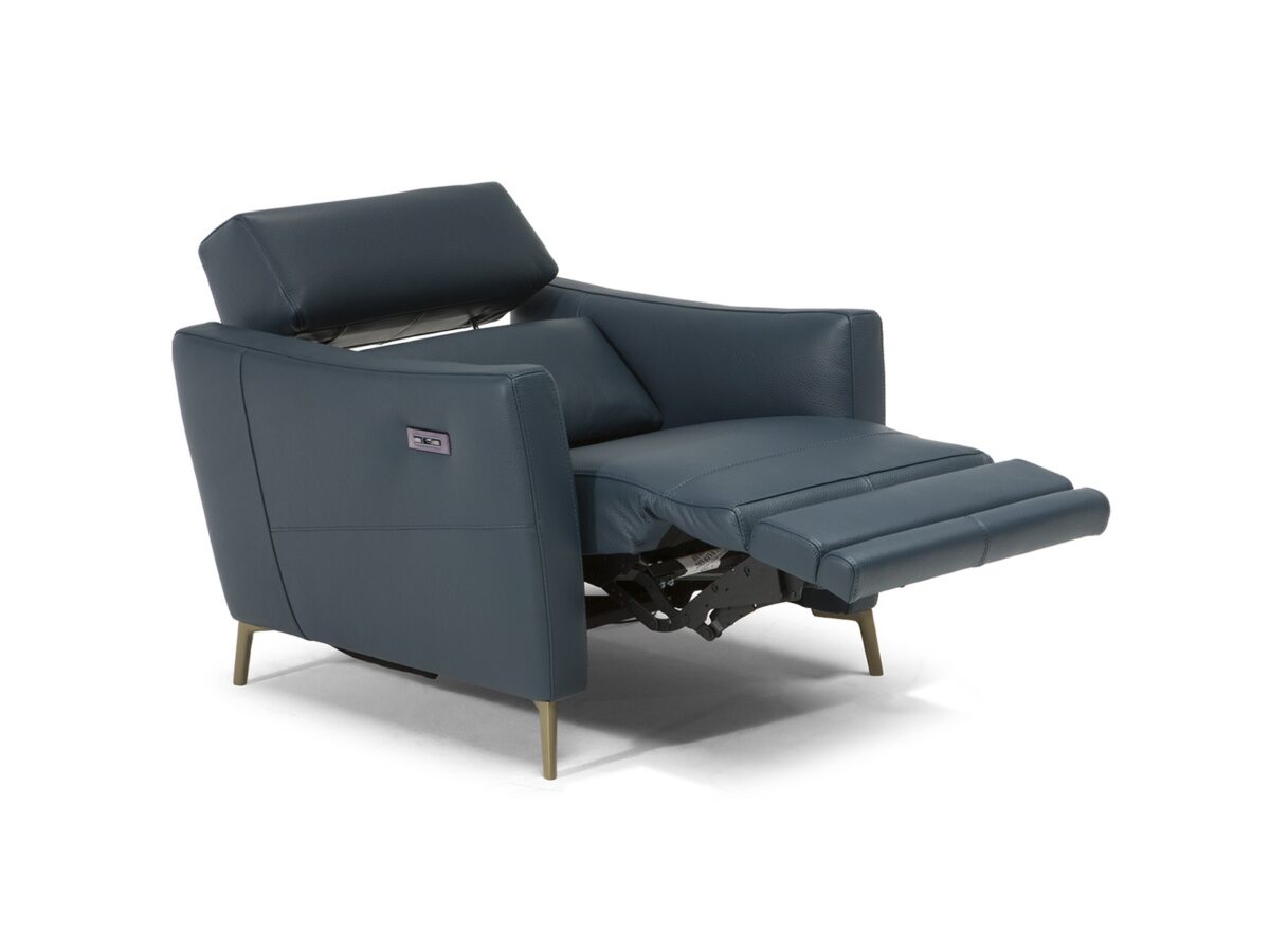Luxury contemporary Greg B620 armchair by Natuzzi Editions, high-end Italian design for Birmingham, Michigan.
