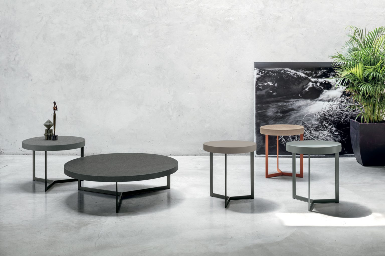 “Joy Plus coffee table by Tomasella – modern Italian table with enhanced surface thickness and sleek metal base”