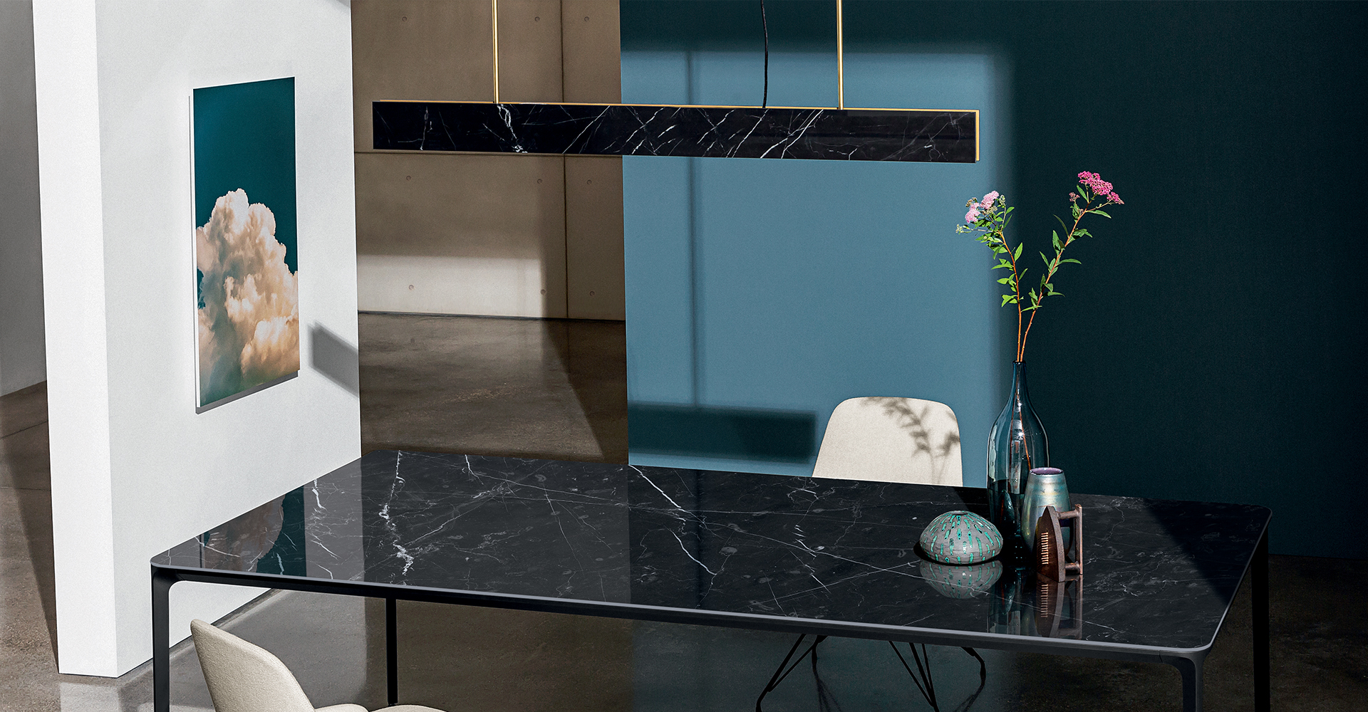 “Traled lighting by Sovet – sculptural Italian lamp with refined lines and integrated LED illumination”