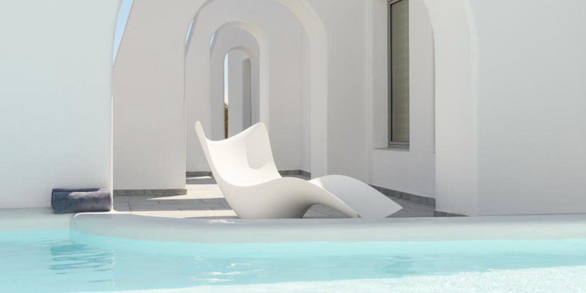 Modern Surf Sun Lounger by Karim Rashid for Vondom, high-end Spanish outdoor furniture for Royal Oak, Michigan.