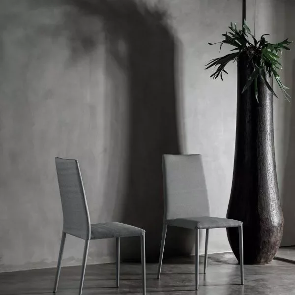 Modern Bontempi Malik table, a high-end Italian design statement for Troy, Michigan.