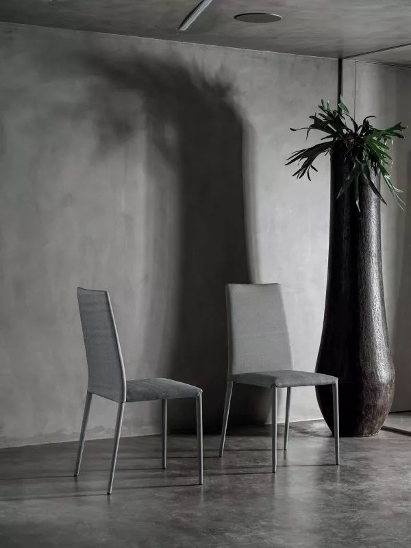 Modern Bontempi Malik table, a high-end Italian design statement for Troy, Michigan.