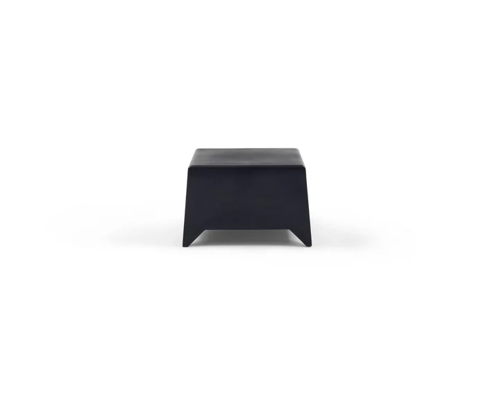 MB 5 by Heller, modern seating for Royal Oak, Michigan living spaces.