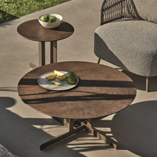 “NELL Outdoor coffee table by Ditre Italia – modern Italian patio table with round top and minimalist metal base”
