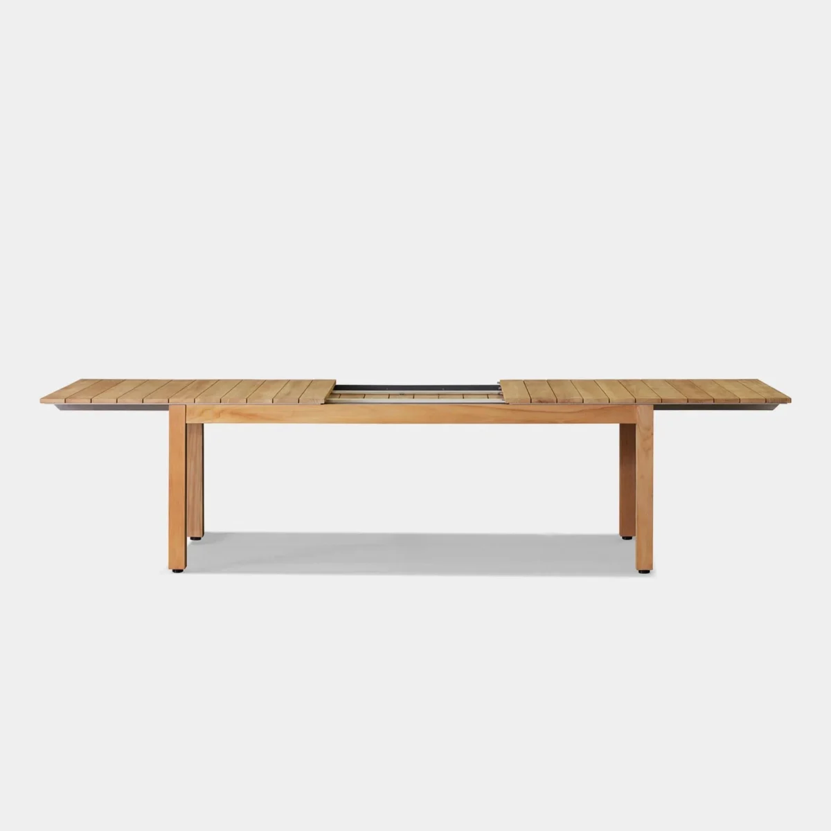 “Harbour Pacific extension table retracted – versatile configuration for smaller gatherings”