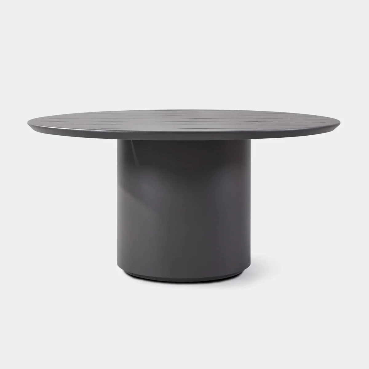 “Modern 60” outdoor dining table – Santorini slatted round design by Harbour for alfresco spaces”