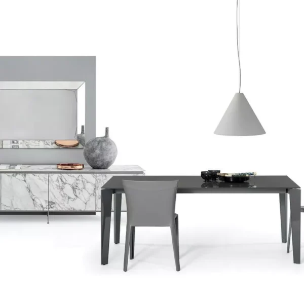 Contemporary Sense table by Bontempi in oak veneer, showcasing one‑side butterfly extension and solid tapered legs.