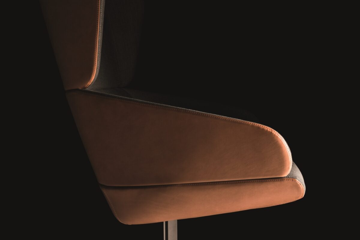 “Italian CUT & CUT SOFT lounge chair by Ditre Italia – sculptural seating with premium materials and soft padding”