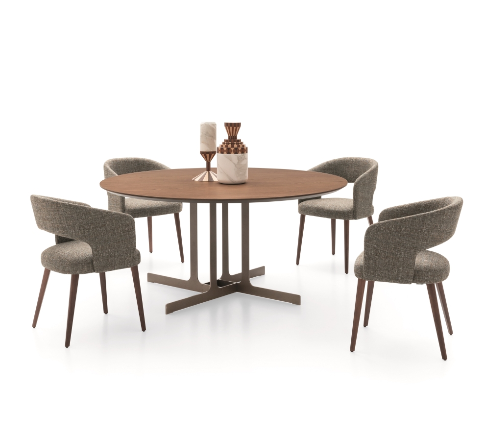 “NELL table by Ditre Italia – modern Italian dining table with sleek top and sculptural base”
