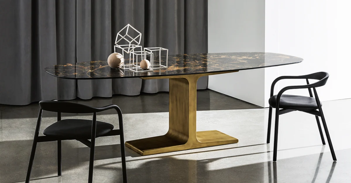 “Palace Shaped Dining Table by Sovet – modern Italian table with curved top and minimalist metal base”