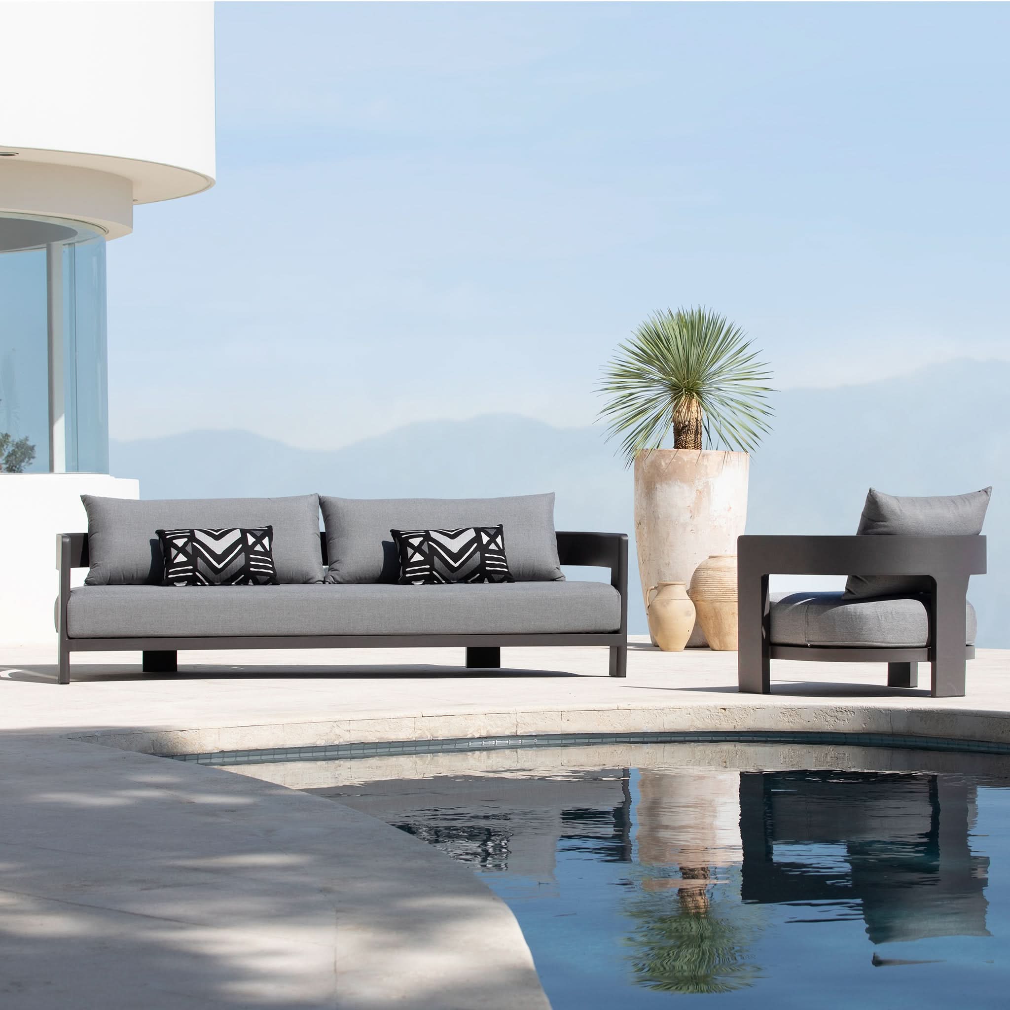“Detail of armrest and frame on Victoria 3 Seat Sofa by Harbour – modern outdoor luxury”