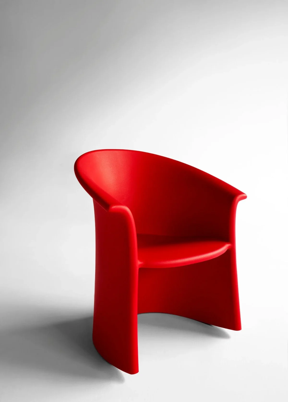 Vignelli Rocker by Heller, ideal for stylish living rooms in Royal Oak, Michigan.