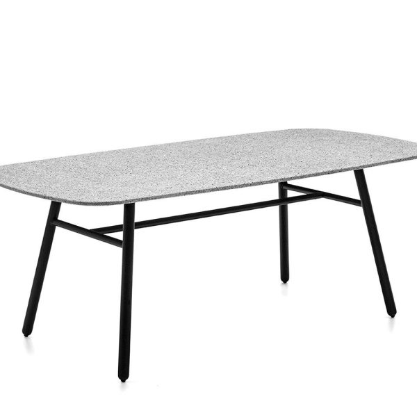 YO! | Table By Connubia