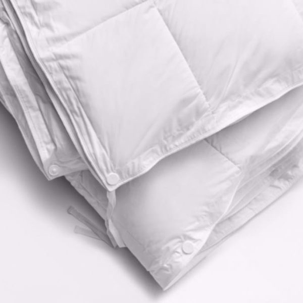 Goose feather duvet By Flou