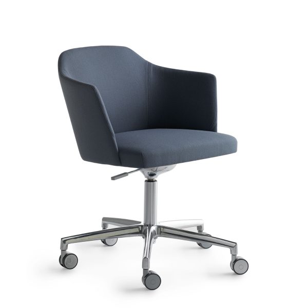 AXEL 80P SW | Chair By Crassevig