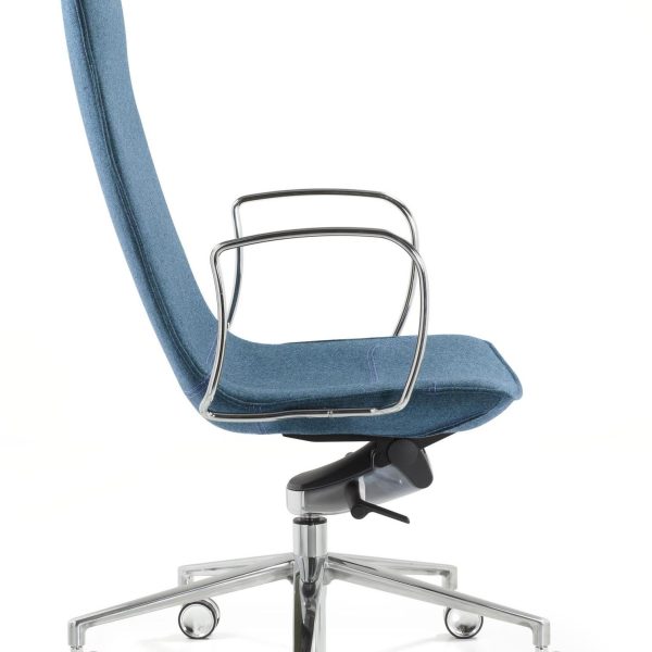 AMELIE | Executive chair with armrests By Quinti Sedute