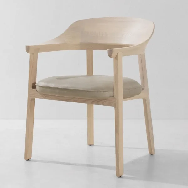 COLLETTE By District Eight