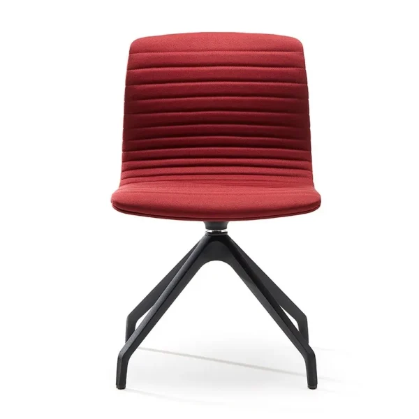 UNION GUEST | Swivel chair By VAGHI