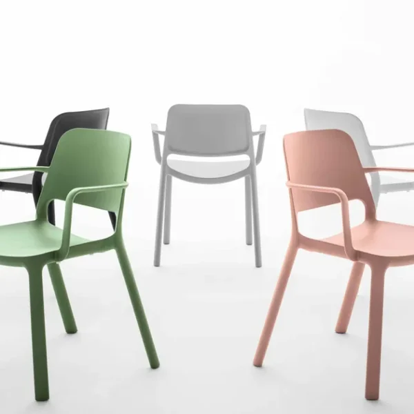 LOTUS | Chair with armrests By Bralco