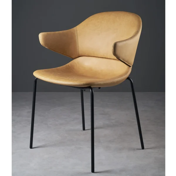 HUG | Chair with armrests By grado design