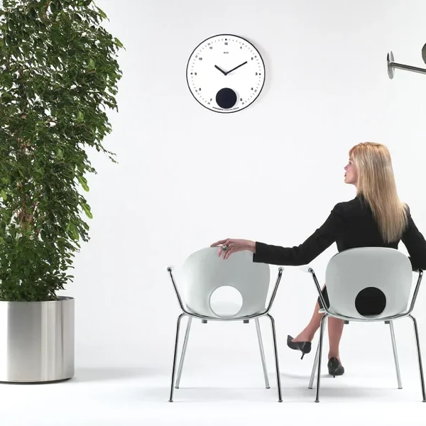 OLIVIA | Chair with armrests By REXITE