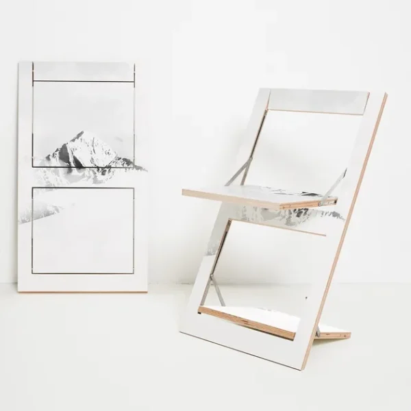 FLPPS FOLDING CHAIR - VALLUNARAJU By AMBIVALENZ