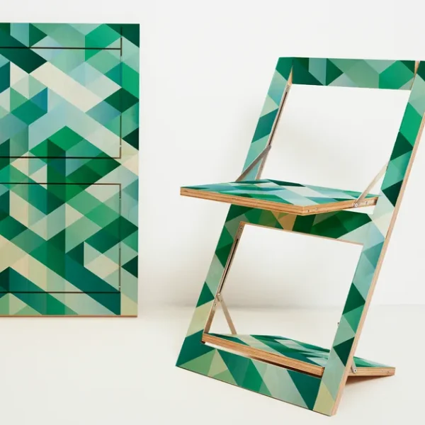 FLPPS FOLDING CHAIR - CRISS CROSS GREEN By AMBIVALENZ