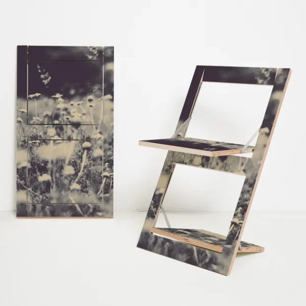 FLPPS FOLDING CHAIR - WILD AND FREE By AMBIVALENZ