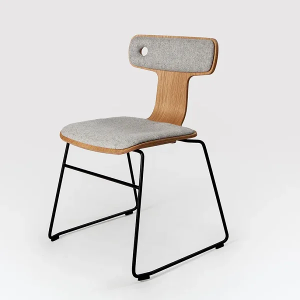 MOORE | Chair By Liqui Contracts
