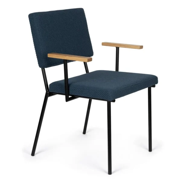 FELLOW | Chair with armrests By banne