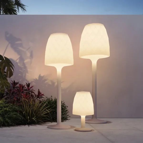VASES By Vondom