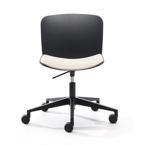 LIBERA | Chair with castors By VAGHI
