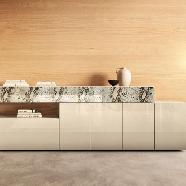 36E8 - 2111 By Lago