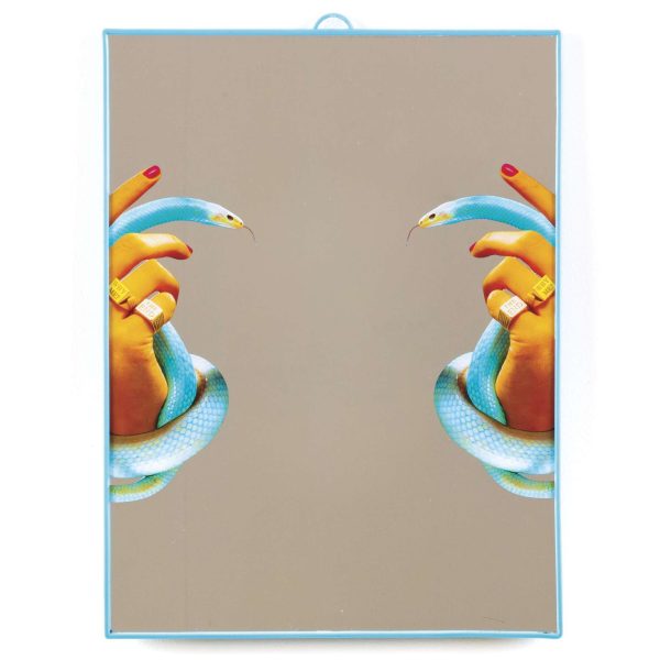 HANDS WITH SNAKES By Seletti