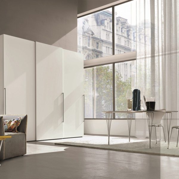 LISCIA | Wardrobe with sliding doors By Tomasella