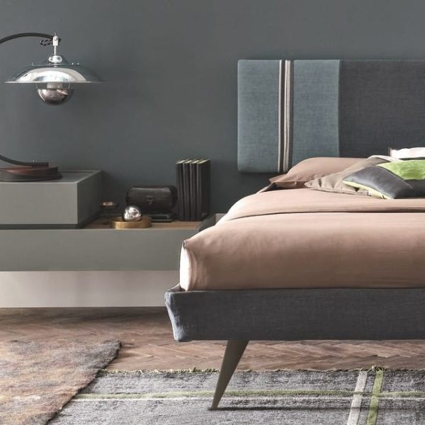 REPLAY | Wall-mounted bedside table By Tomasella