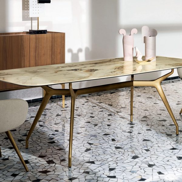 ARKOS SHAPED By Sovet italia