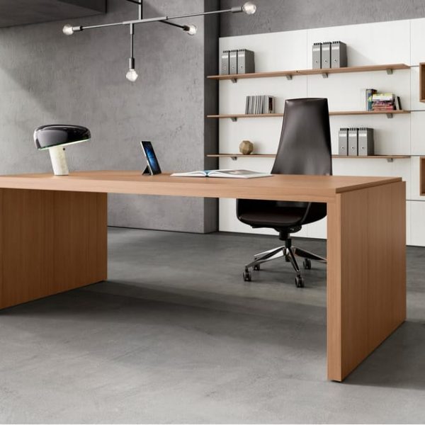 CHARISMA 4.0 | Executive desk By Styloffice