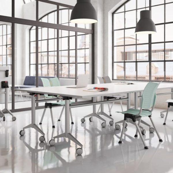 Meeting table with castors By FURNIKO
