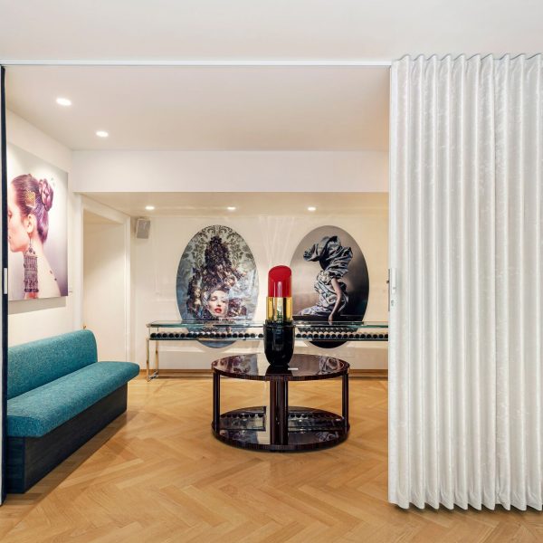 Folding door with velvet cladding By Dooor