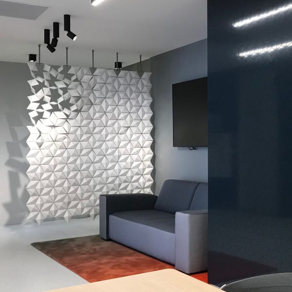 FACET 170x207cm in white By Bloomming